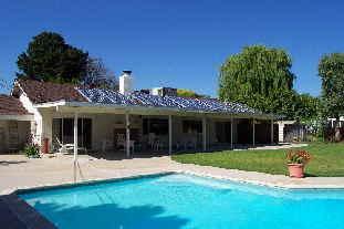 20pct_brown_house_with_pool 20pct_brown_house_with_pool